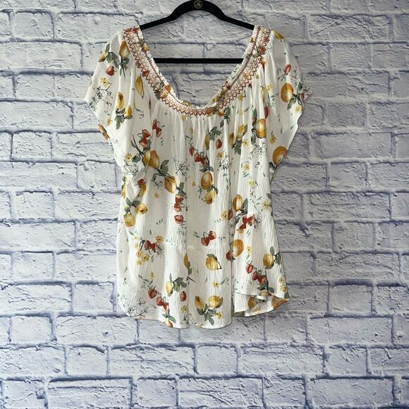 Maurice’s White Fruit Smocked Neck Top - Picture 6 of 11